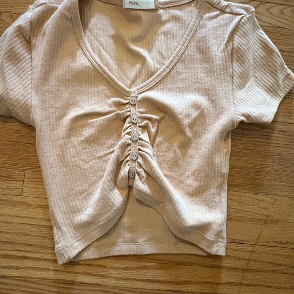 Tan Ribbed button-up Crop Top - Picture 7 of 8